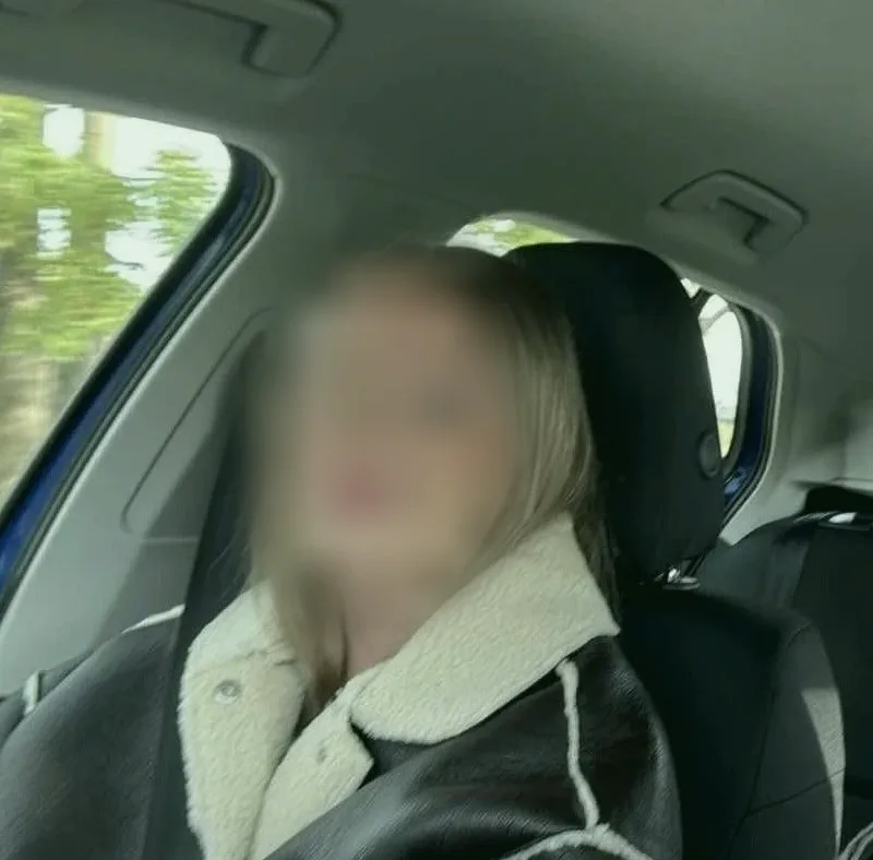 Linda, 26