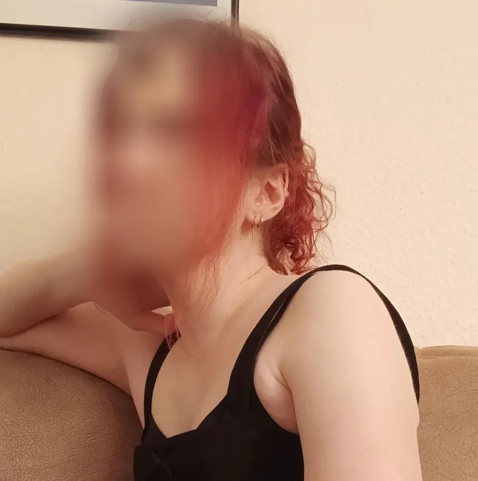 Sarah, 37